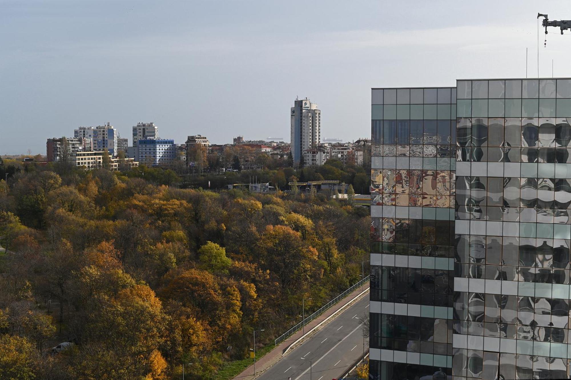 The Swing Apartment Бургас Екстериор снимка